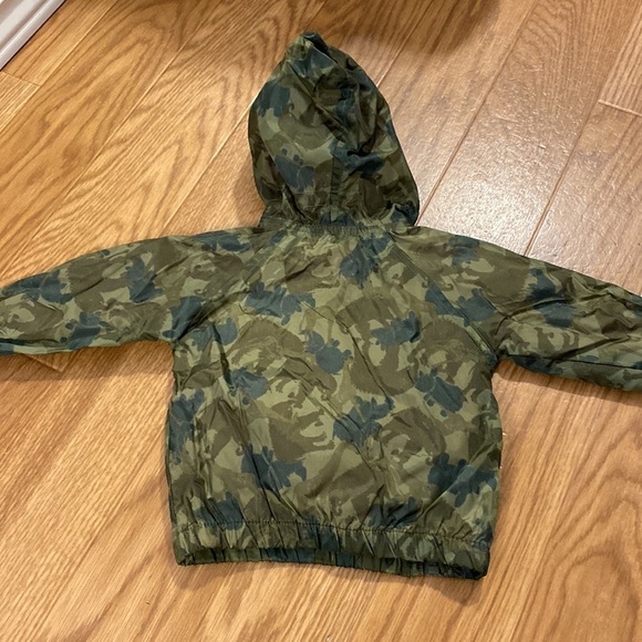 JOE Fresh Baby Camo Full Zip Jacket with Hood  (3-6 Months) Springtime - Picture 2 of 11